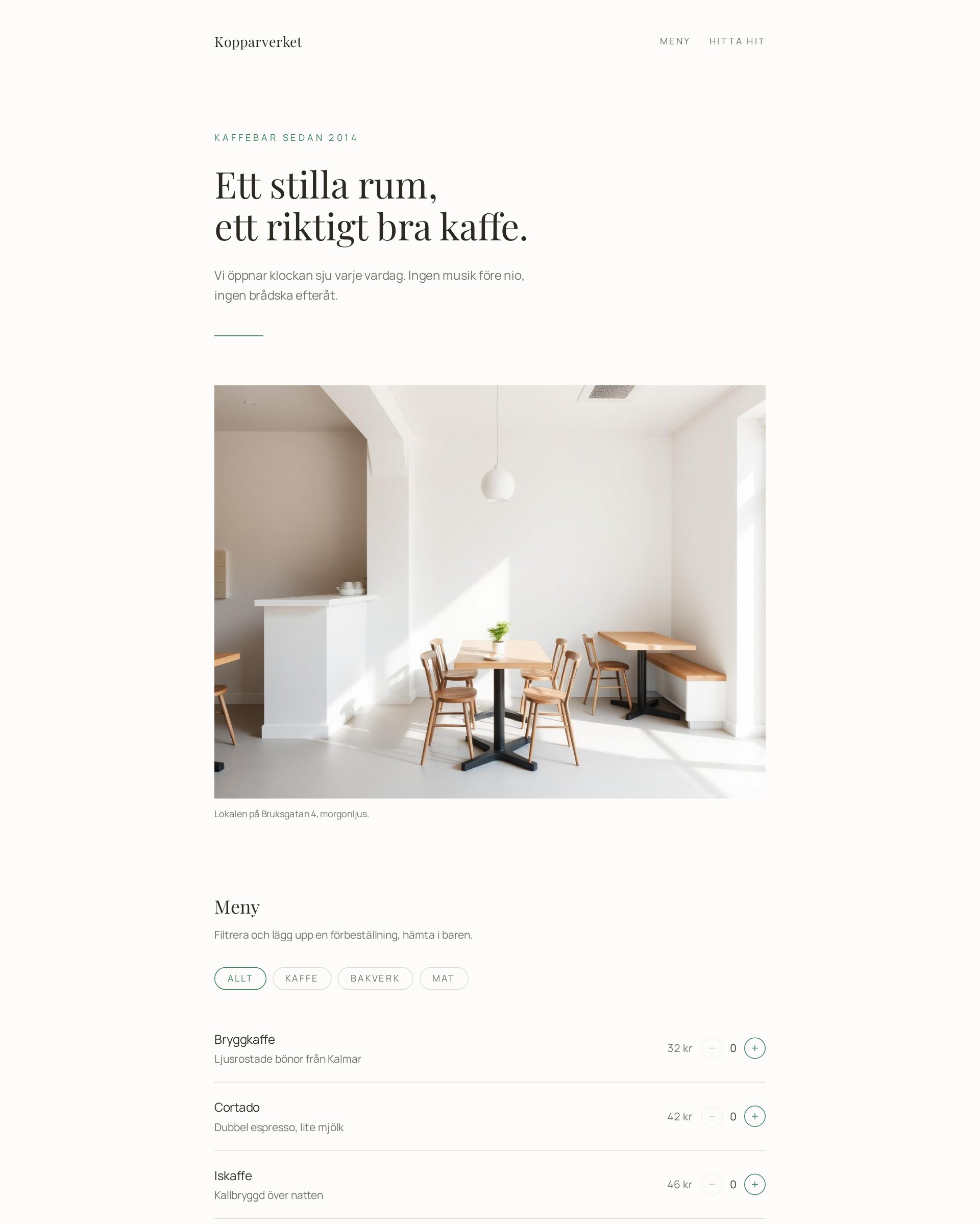Startsidan för demosidan Kopparverket Café med rubriken Ett stilla rum, ett riktigt bra kaffe